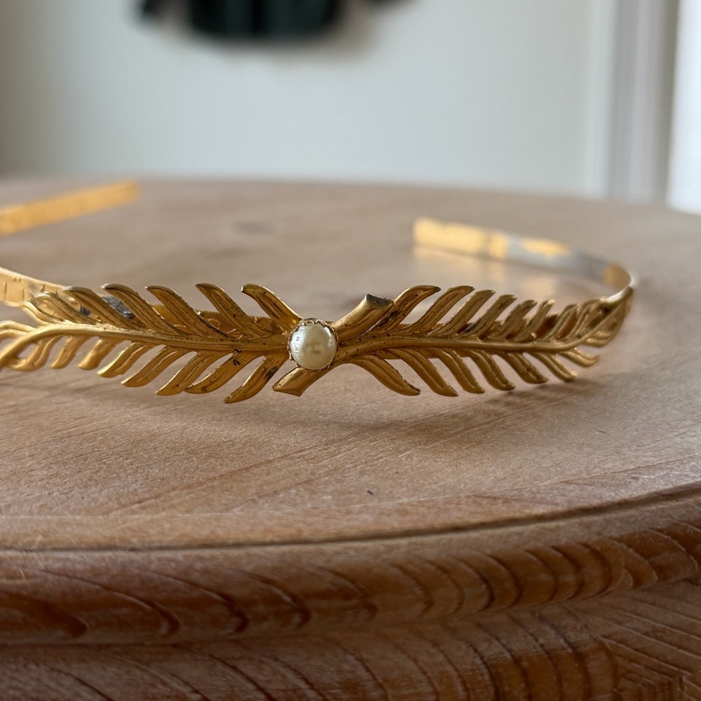 Vintage Gold Leaf Headband w Pearl Grecian Fifties Hair Accessory Jewelry Pretty - Picture 3 of 11